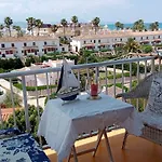 Apartment,two Terraces,parking & Wifi アパート