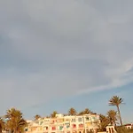 Apartment,two Terraces,parking & Wifi アパート *