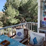Apartment,two Terraces,parking & Wifi アパート *